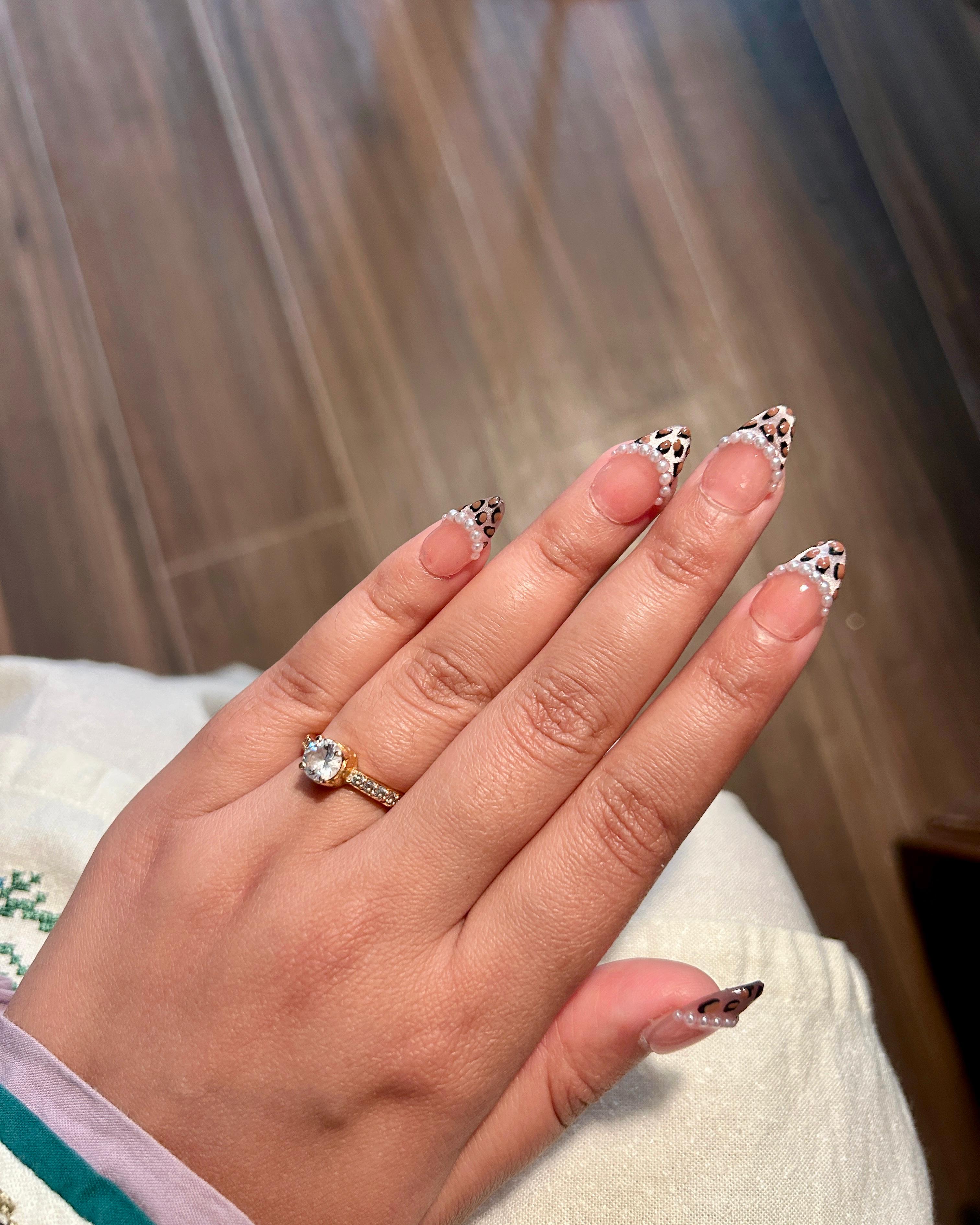 Leopard Pearl French